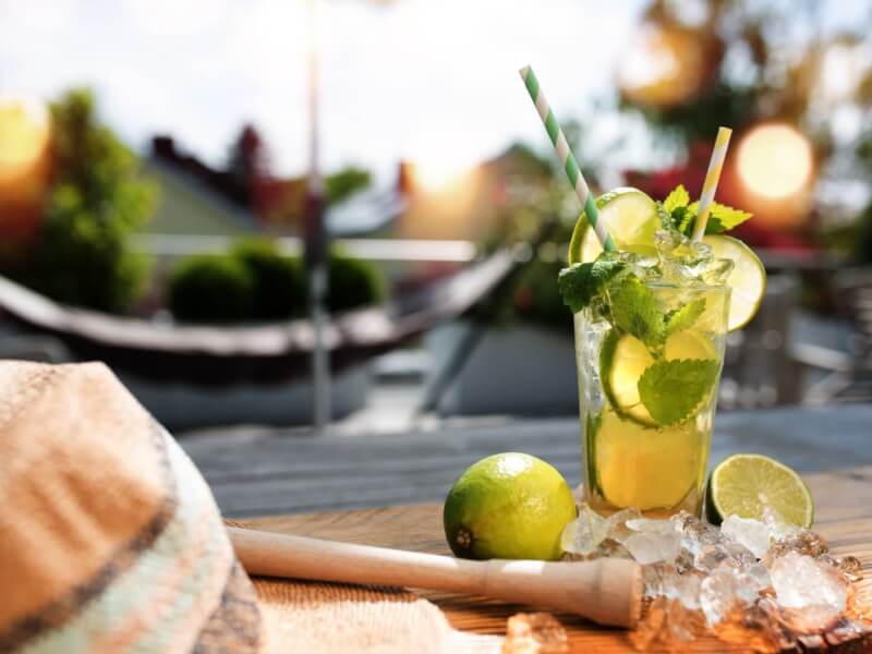 cocktails 651452737 Large